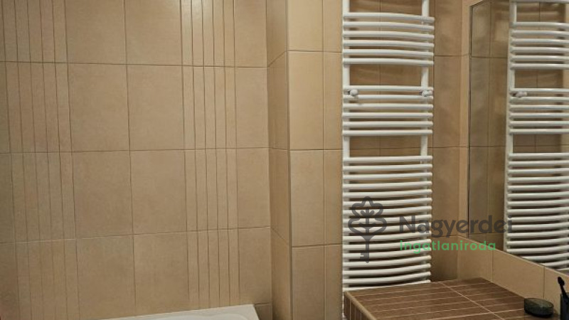 Debrecen, Belváros, Lakás, tégla lakás  