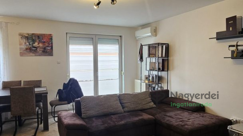 Debrecen, Belváros, Lakás, tégla lakás  