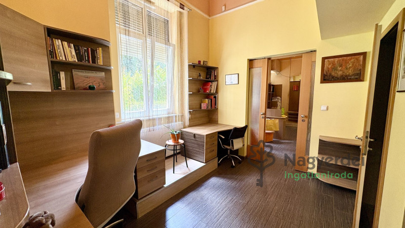 Debrecen, Belváros, Lakás, tégla lakás  