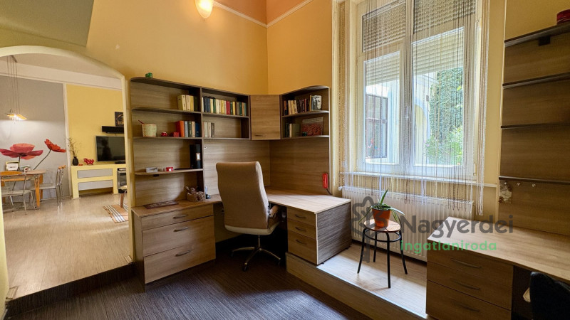 Debrecen, Belváros, Lakás, tégla lakás  