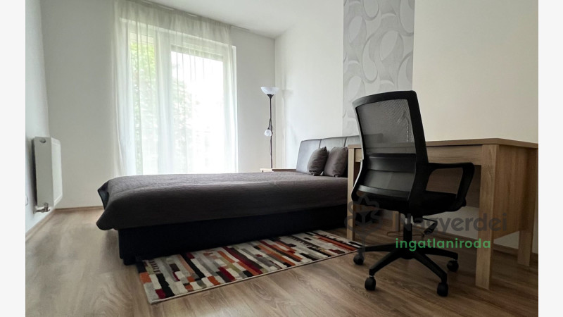 Debrecen, Sestakert, Lakás, tégla lakás  