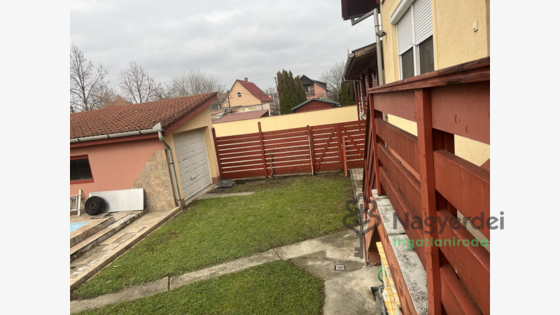 Debrecen, Veres Péter-kert, ház  