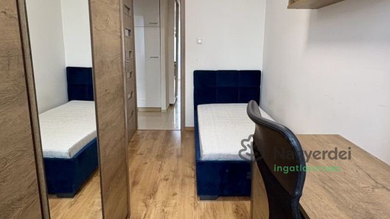 Debrecen, Sestakert, Lakás, tégla lakás  