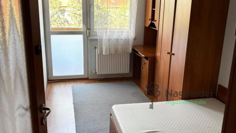 Debrecen, Lakás, tégla lakás  