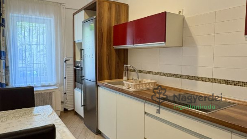 Debrecen, Sestakert, Lakás, tégla lakás  