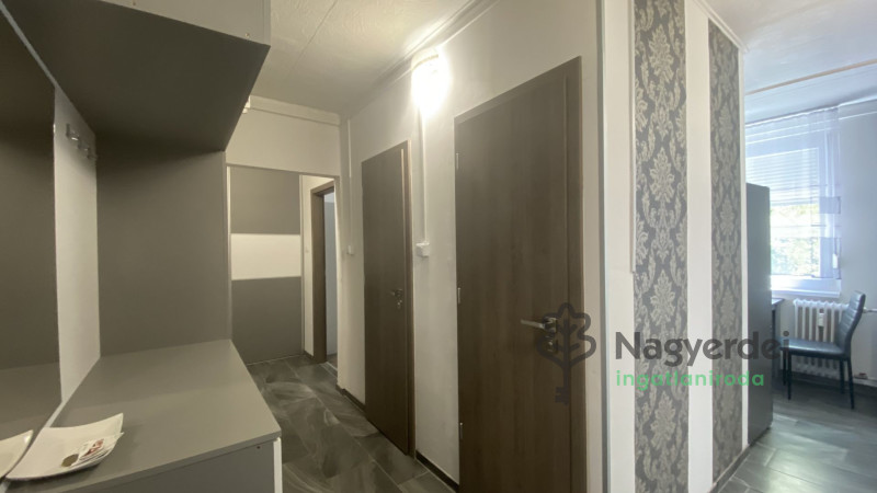 Debrecen, Vénkert, Lakás, panel lakás  