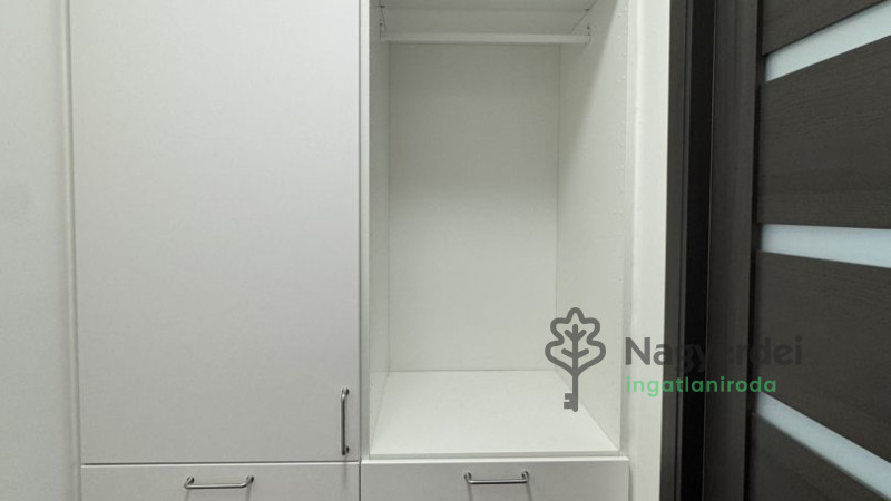 Debrecen, Fényesudvar, Lakás, panel lakás  