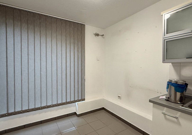 Nem üzletközpontban