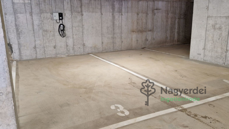 Debrecen, Nyulas, Lakás, tégla lakás  