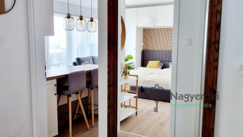 Debrecen, Nyulas, Lakás, tégla lakás  