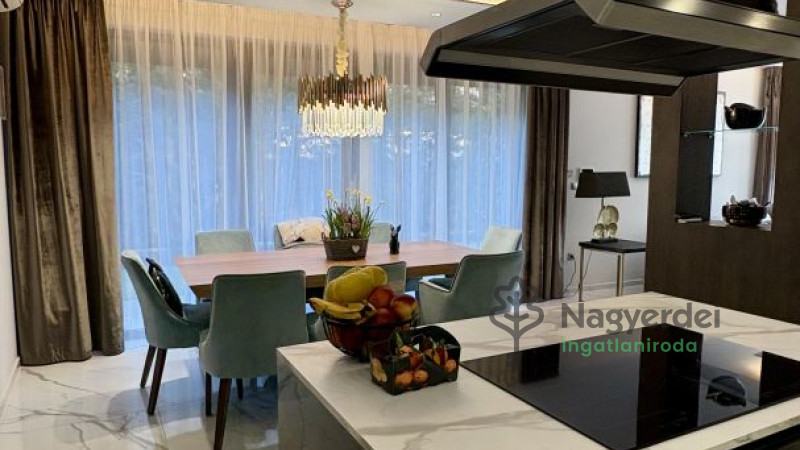 Debrecen, Liget lakópark, Ház, ikerház  