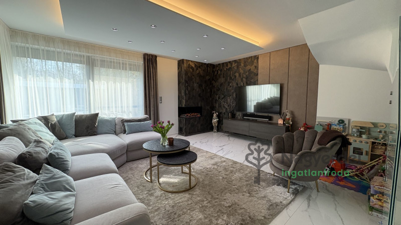 Debrecen, Liget lakópark, Ház, ikerház  