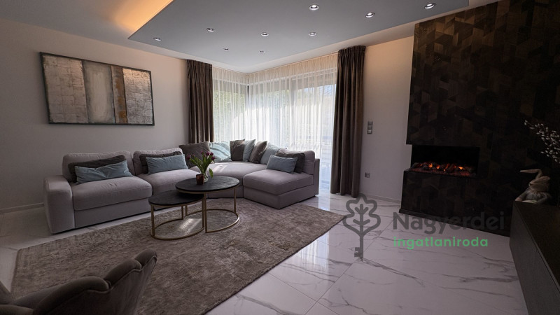 Debrecen, Liget lakópark, Ház, ikerház  