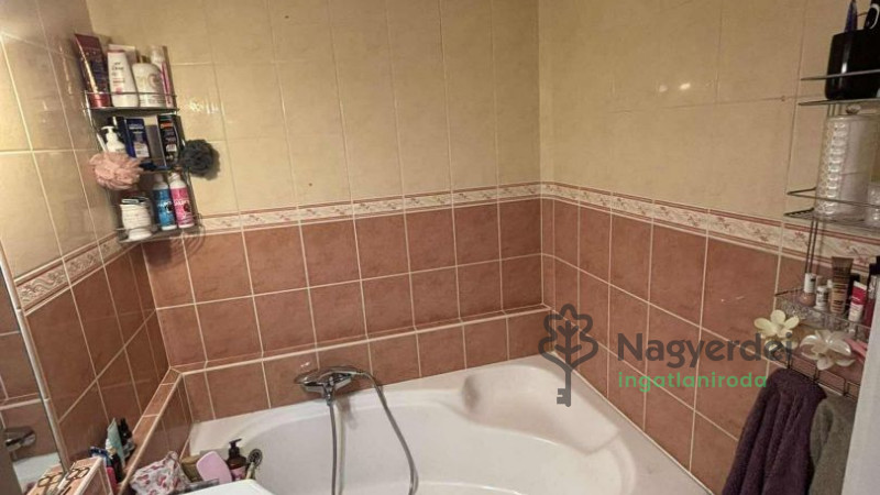 Debrecen, Fényesudvar, Lakás, panel lakás  