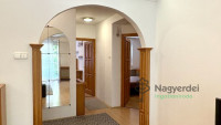Debrecen, Nagyerdő, Lakás, tégla lakás  