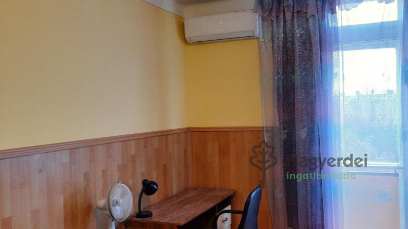 Debrecen, Nagyerdőalja, Lakás, tégla lakás  