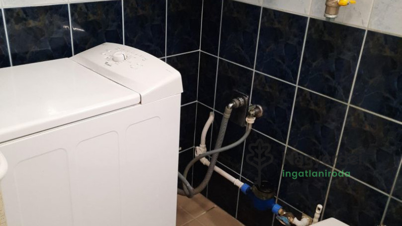 Debrecen, Nagyerdőalja, Lakás, tégla lakás  