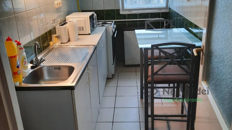 Debrecen, Nagyerdőalja, Lakás, tégla lakás  