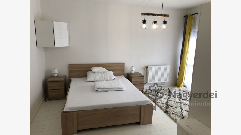 Debrecen, Belváros, Lakás, tégla lakás  