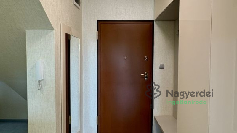 Debrecen, Péterfia, Lakás, tégla lakás  