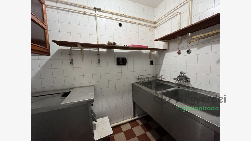 Téglás, Ház, családi ház  