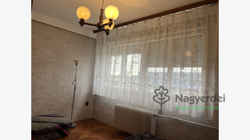 Téglás, Ház, családi ház  