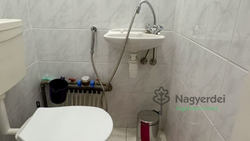 Debrecen, Egyetemváros, Lakás, tégla lakás  