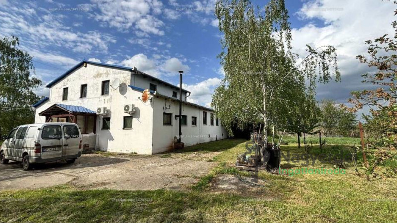 Zsáka, Ipari ingatlan, ipari, keresk. épület  