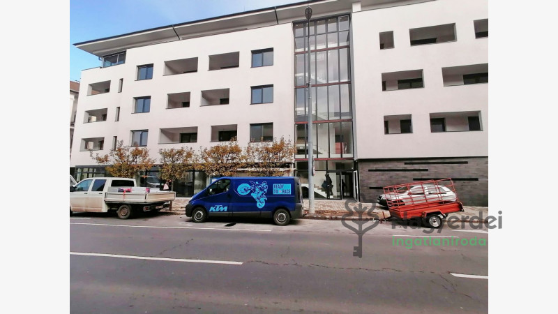 Debrecen, Belváros, Lakás, tégla lakás  