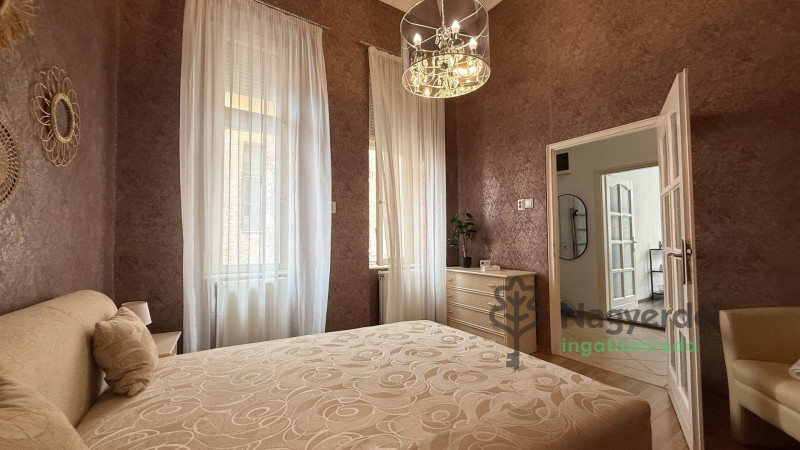Debrecen, Belváros, Lakás, tégla lakás  
