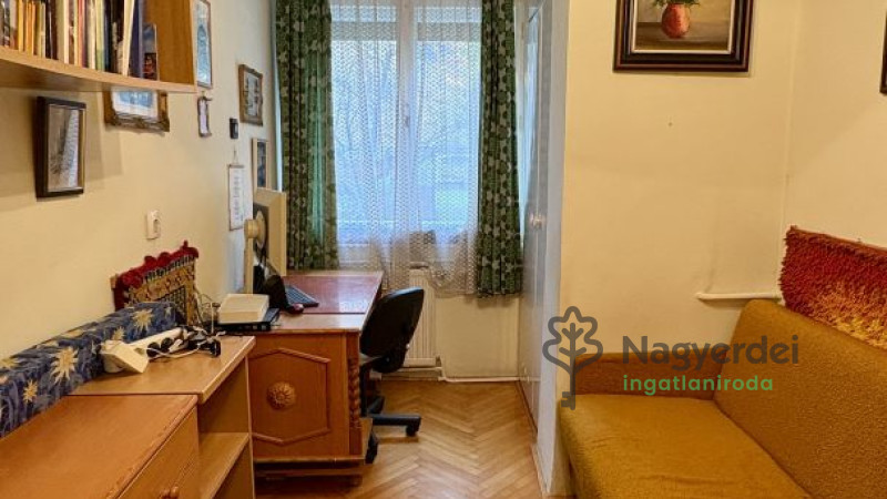 Debrecen, Nagyerdő, Lakás, tégla lakás  