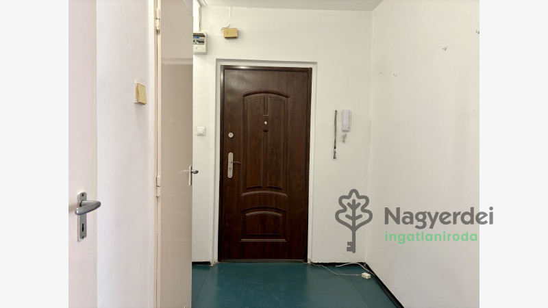 Debrecen, Libakert, Lakás, panel lakás  