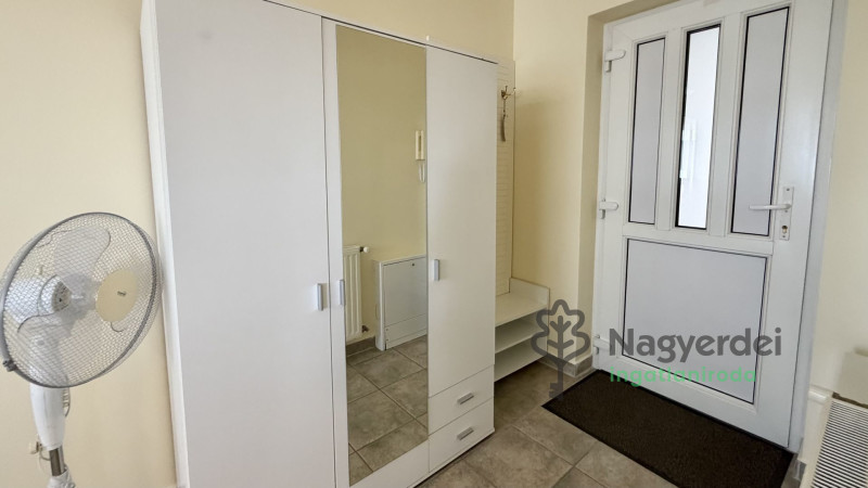 Debrecen, Sestakert, Lakás, tégla lakás  