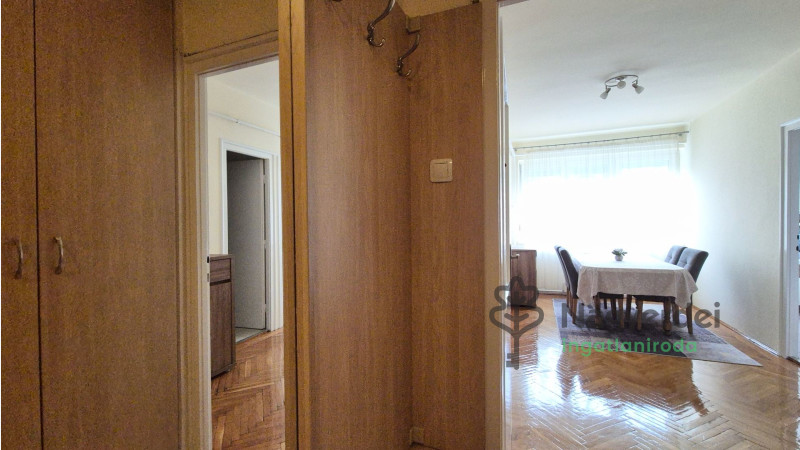 Debrecen, Nagyerdő, Lakás, tégla lakás  