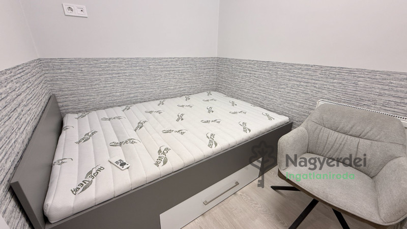 Debrecen, Libakert, Lakás, panel lakás  