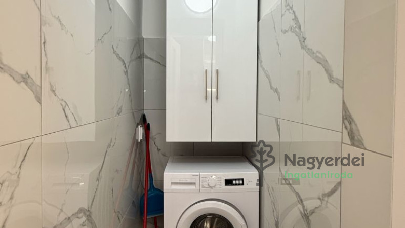 Debrecen, Libakert, Lakás, panel lakás  