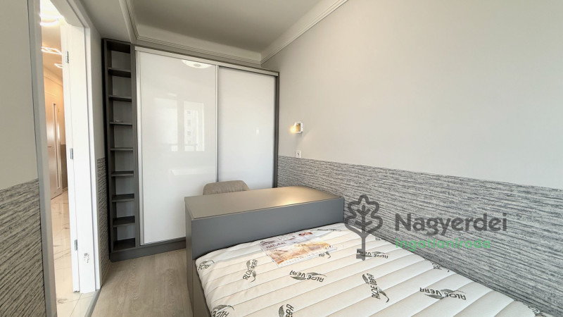 Debrecen, Libakert, Lakás, panel lakás  