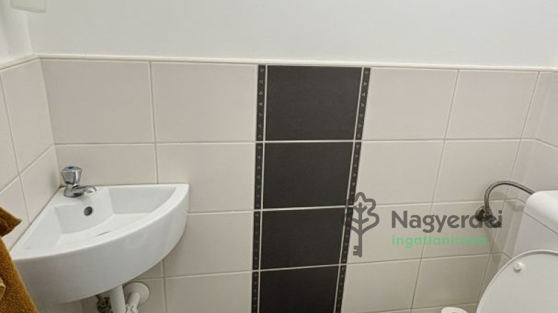 Debrecen, Belváros, Lakás, tégla lakás  