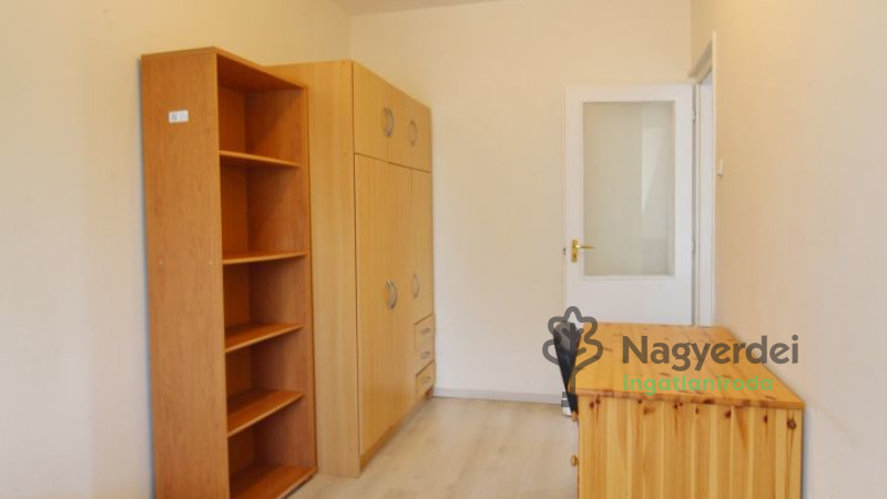 Debrecen, Sestakert, Lakás, tégla lakás  