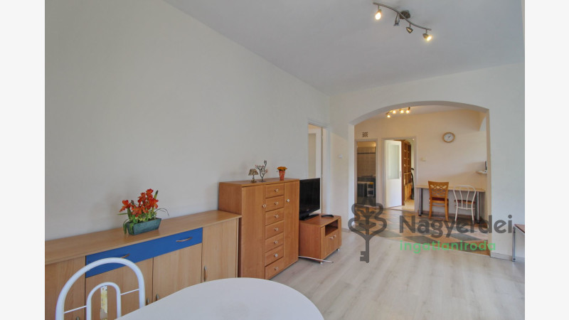 Debrecen, Sestakert, Lakás, tégla lakás  