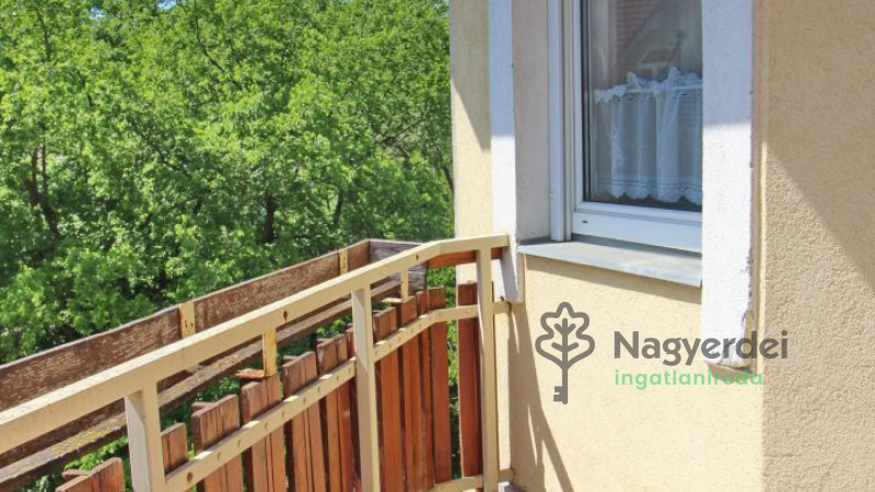 Debrecen, Sestakert, Lakás, tégla lakás  