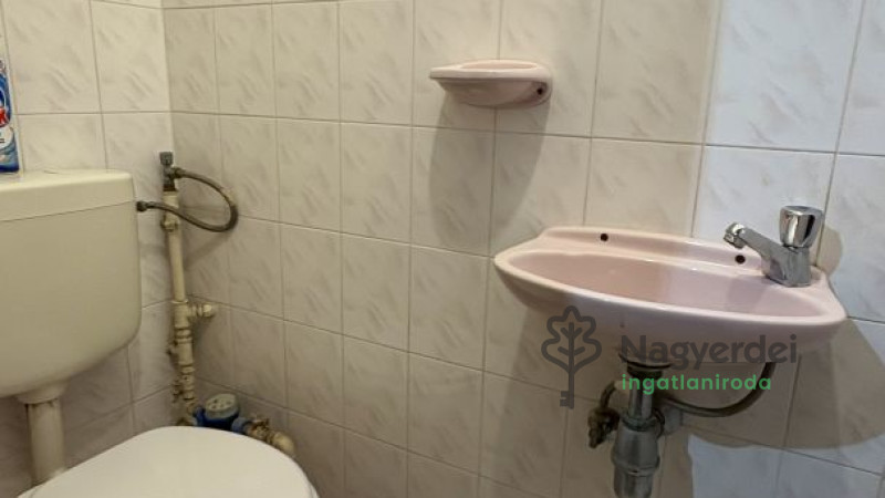 Debrecen, Sestakert, Lakás, tégla lakás  