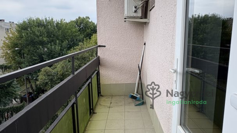 Debrecen, Sestakert, Lakás, tégla lakás  
