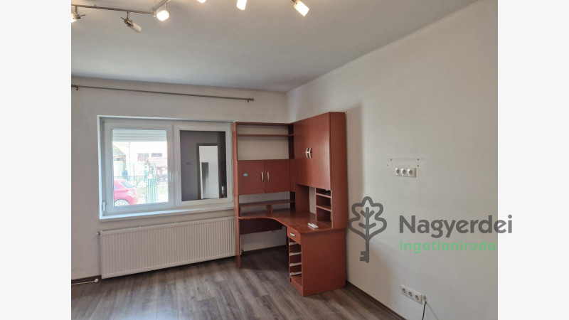 Debrecen, Csapókert, Ház, családi ház  