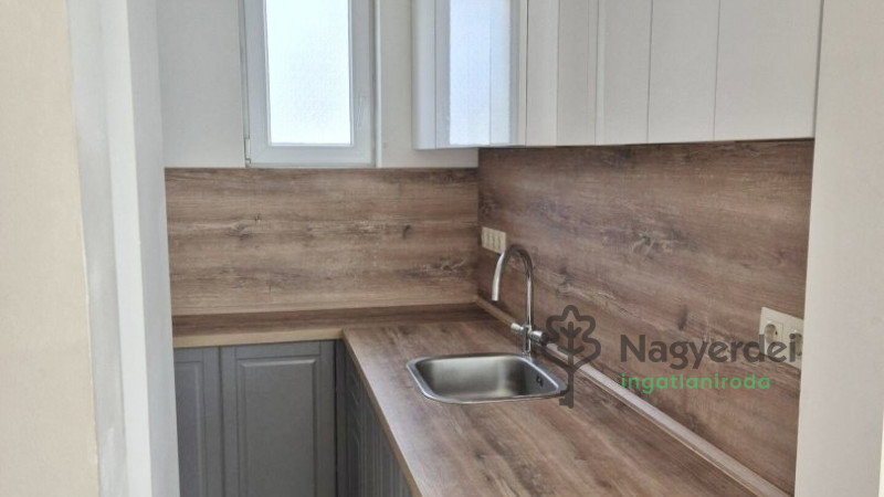 Debrecen, Csapókert, Ház, családi ház  