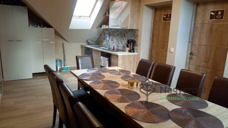 Váncsod, Kereskedelmi ingatlan, panzió  