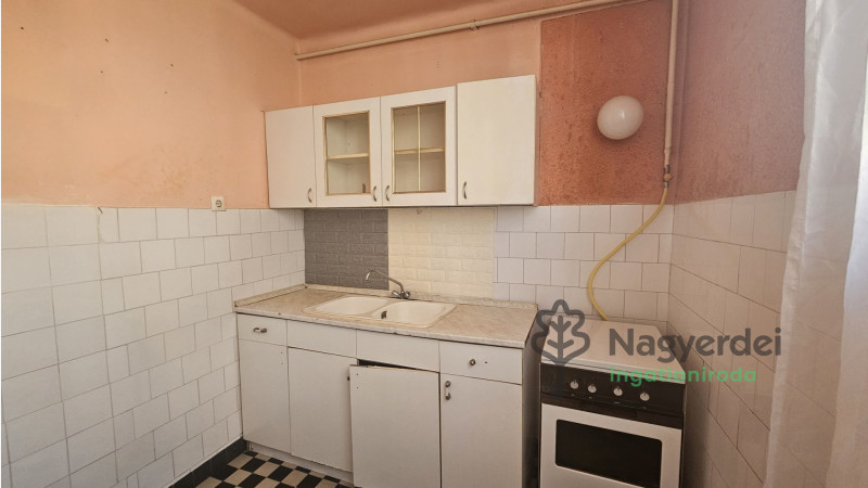 Debrecen, Belváros, Lakás, tégla lakás  