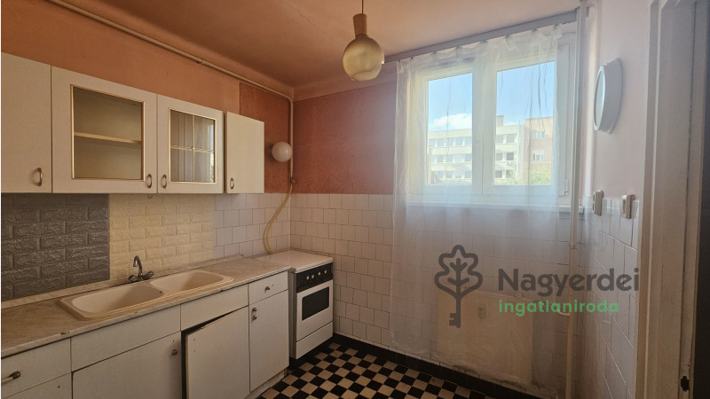 Debrecen, Belváros, Lakás, tégla lakás  