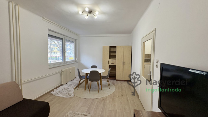 Debrecen, Belváros, Lakás, tégla lakás  