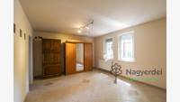 Debrecen, Nagyerdőalja, Lakás, tégla lakás  